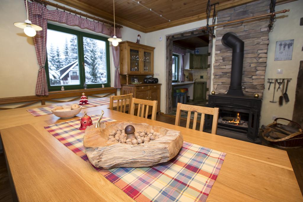 Cottage Suha Bohinj ภายนอก รูปภาพ